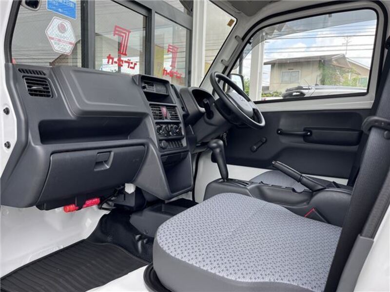 MINICAB TRUCK