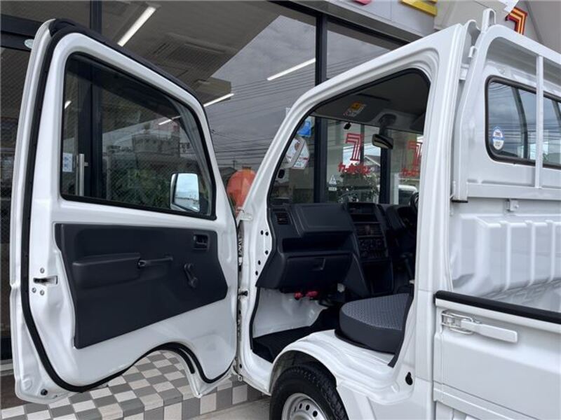 MINICAB TRUCK