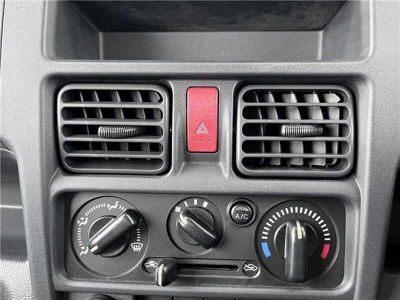 MINICAB TRUCK