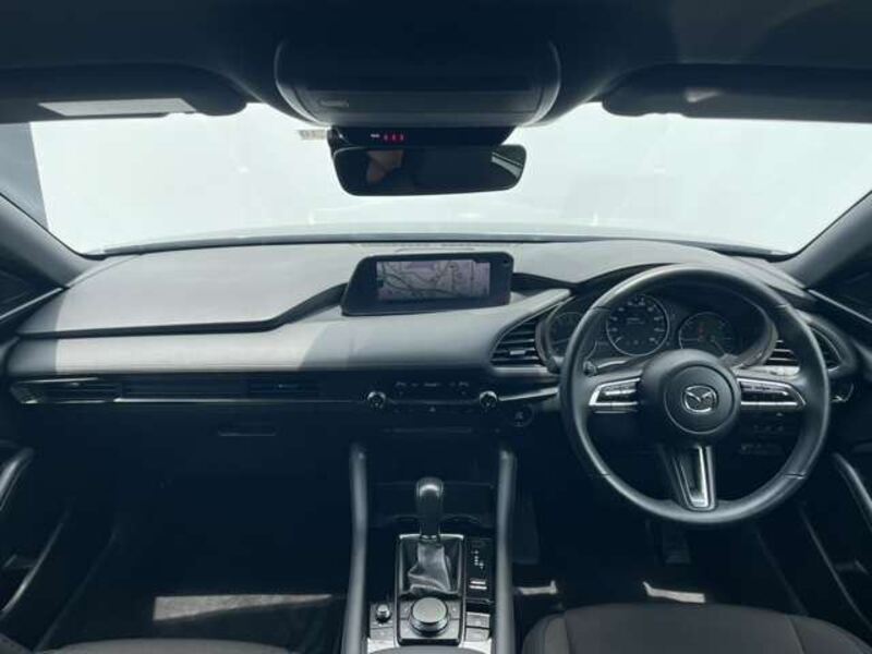 MAZDA3