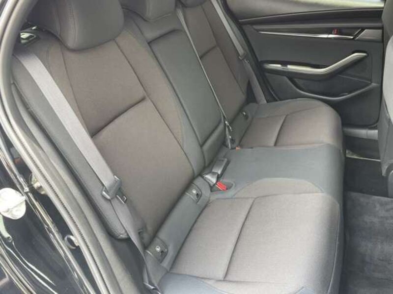 MAZDA3