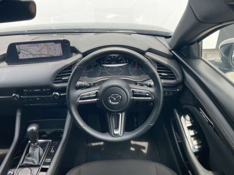 MAZDA3