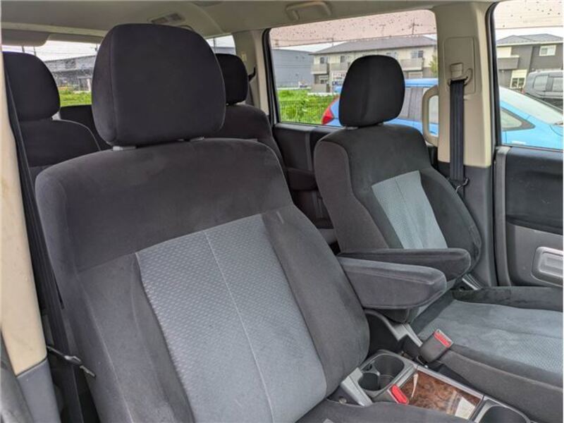 DELICA D5