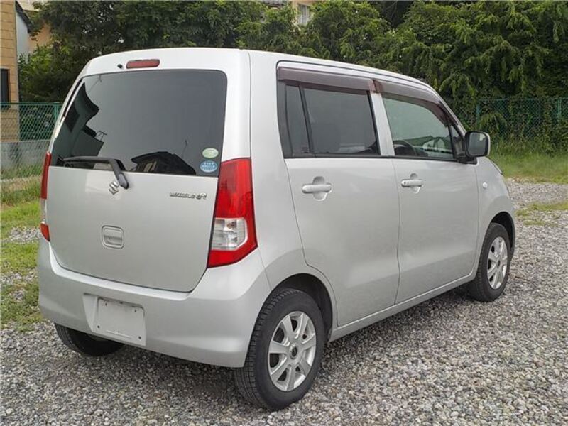 WAGON R