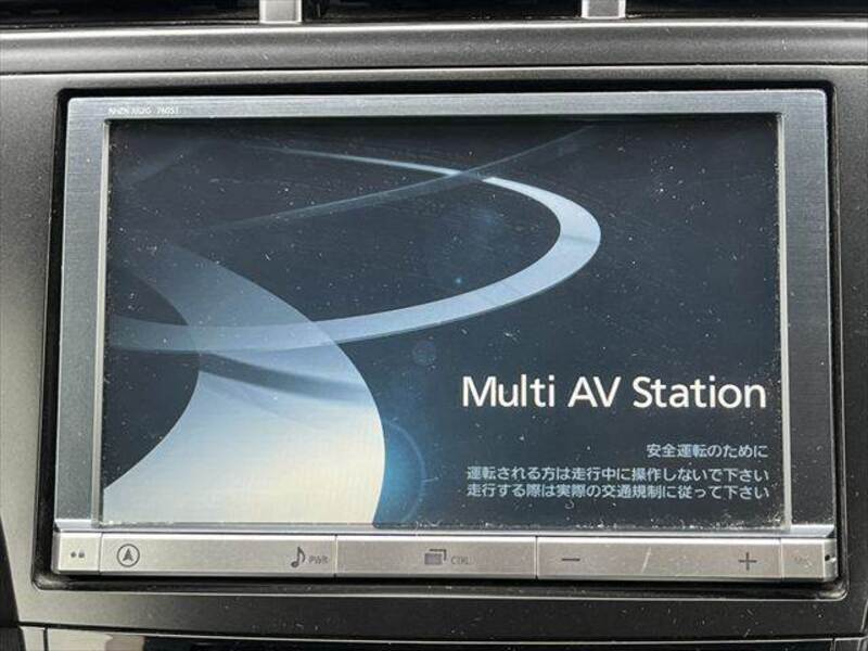 PRIUS ALPHA