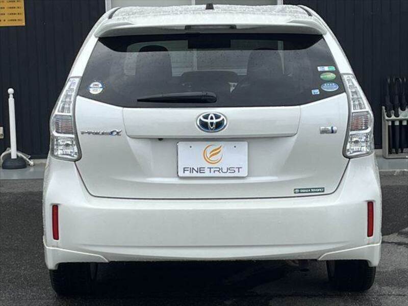 PRIUS ALPHA
