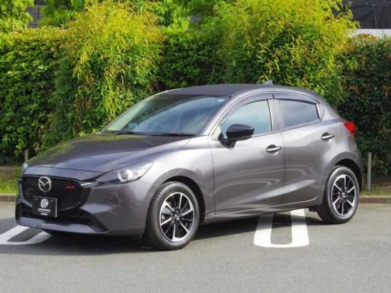 MAZDA2