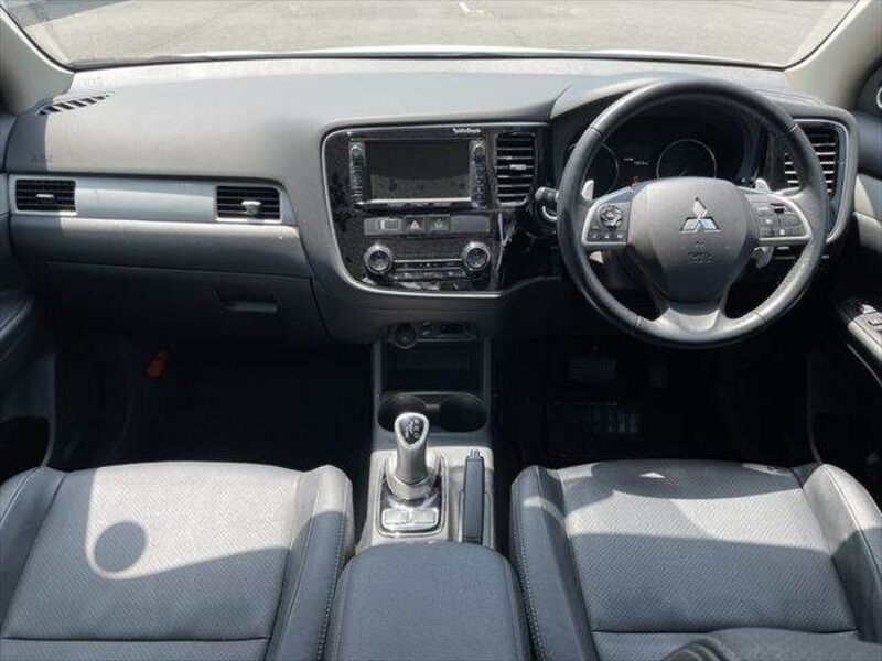 OUTLANDER PHEV