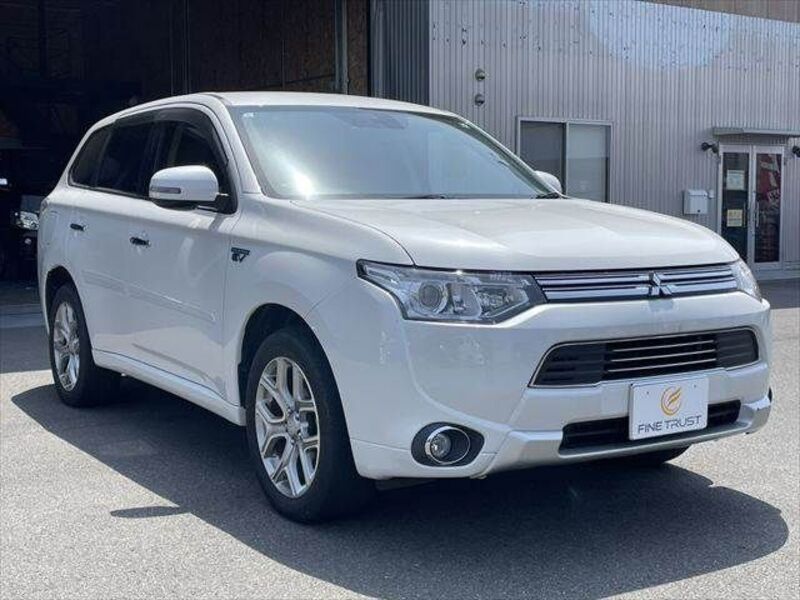 OUTLANDER PHEV