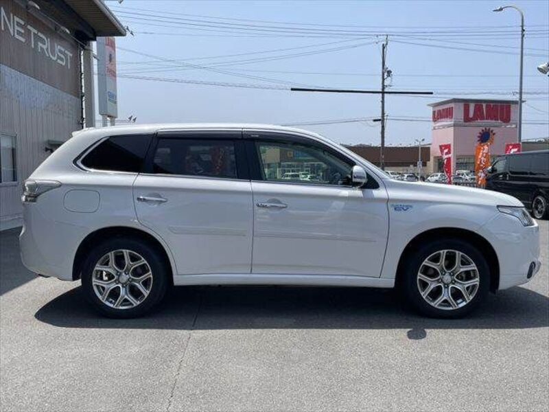 OUTLANDER PHEV