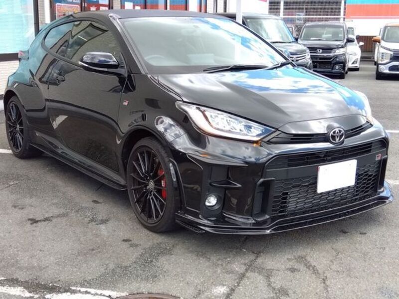 GR YARIS