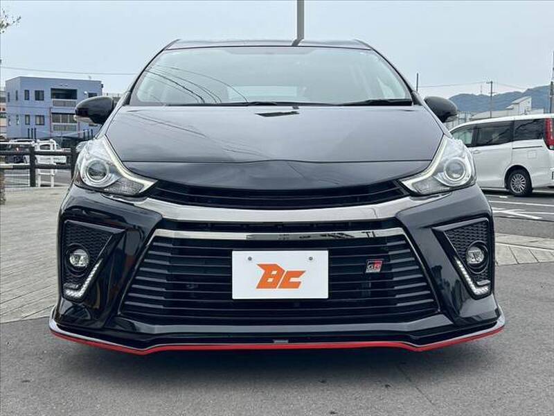 PRIUS ALPHA
