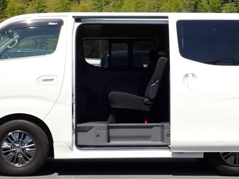 NV350 CARAVAN