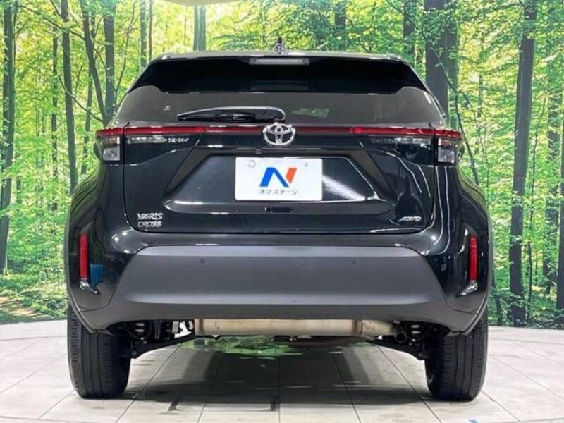 YARIS CROSS
