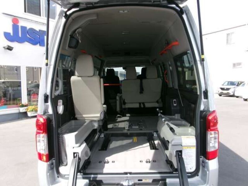 NV350 CARAVAN