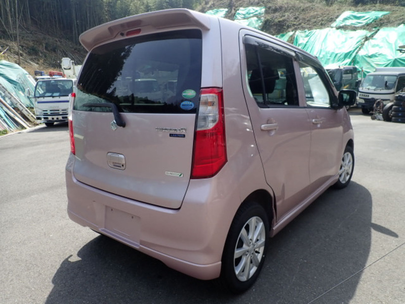 WAGON R