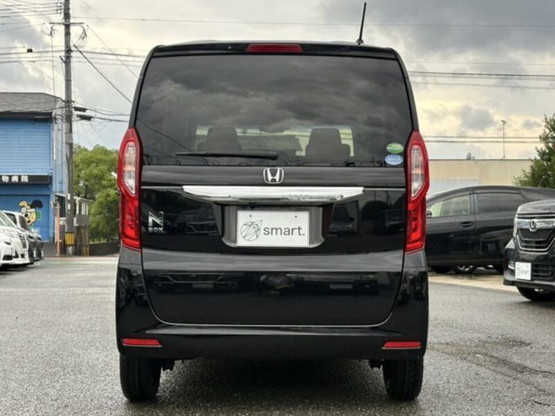 N BOX