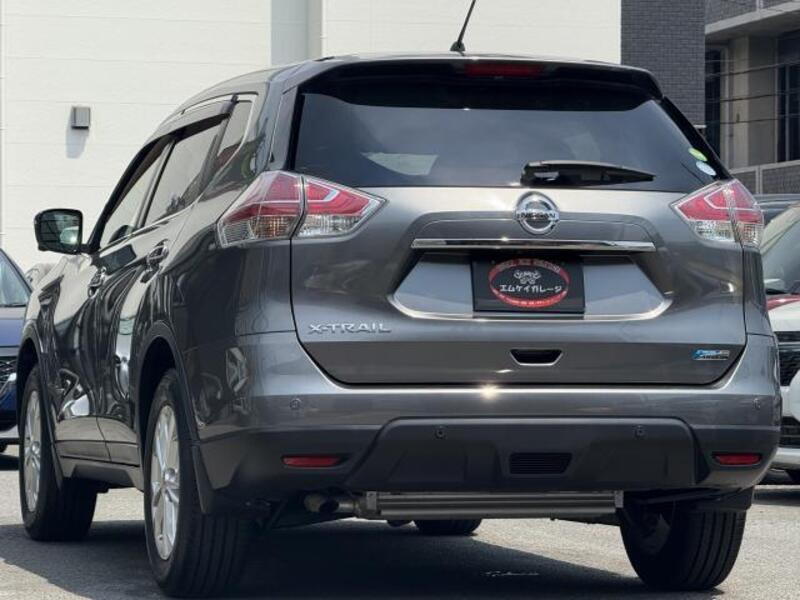 X-TRAIL