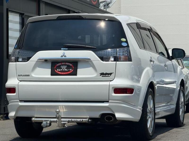 OUTLANDER