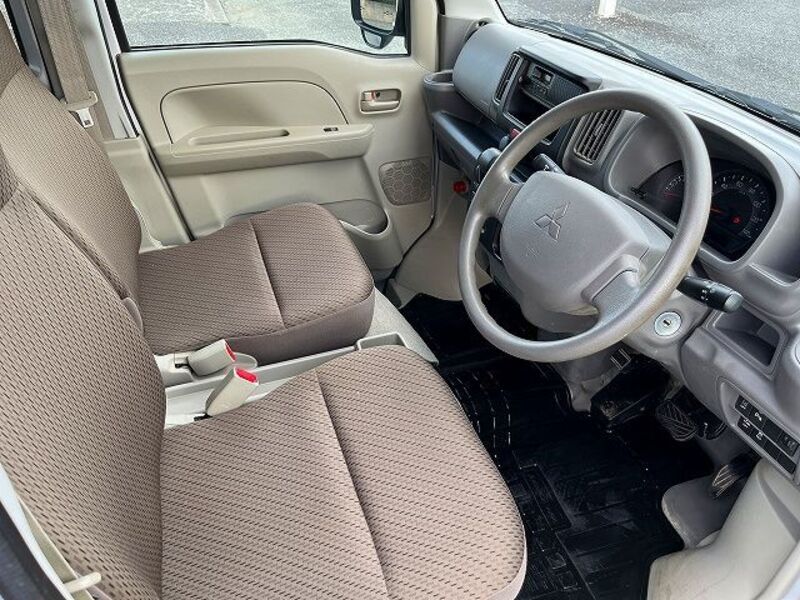 MINICAB VAN