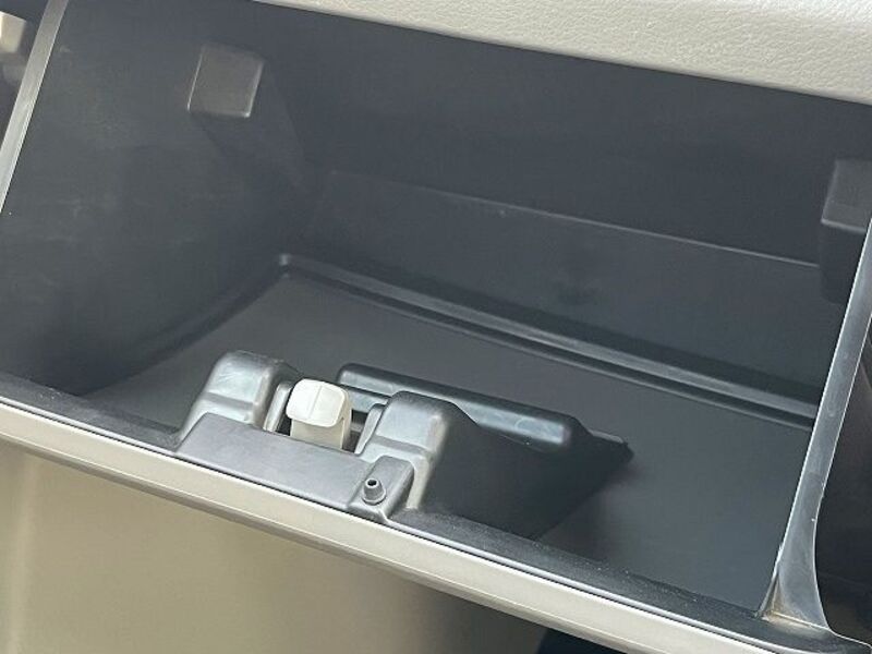 MINICAB VAN