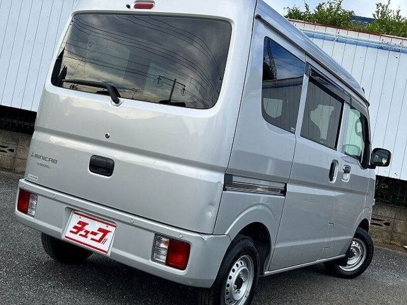 MINICAB VAN