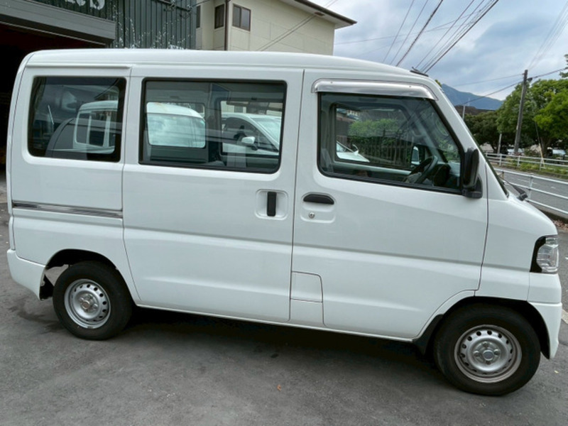 MINICAB VAN