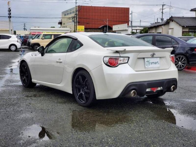 86