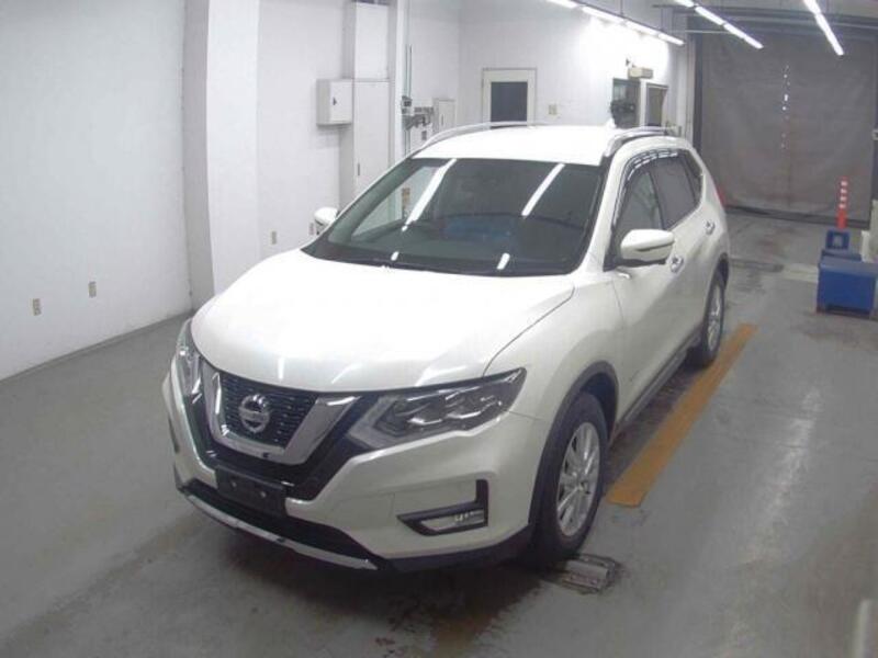 X-TRAIL