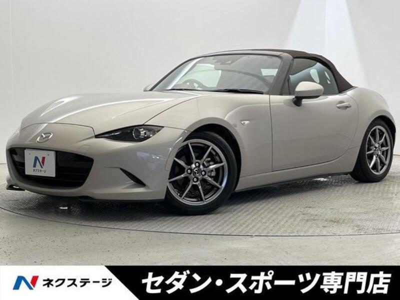 ROADSTER-0