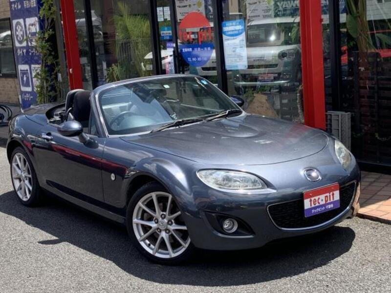 ROADSTER