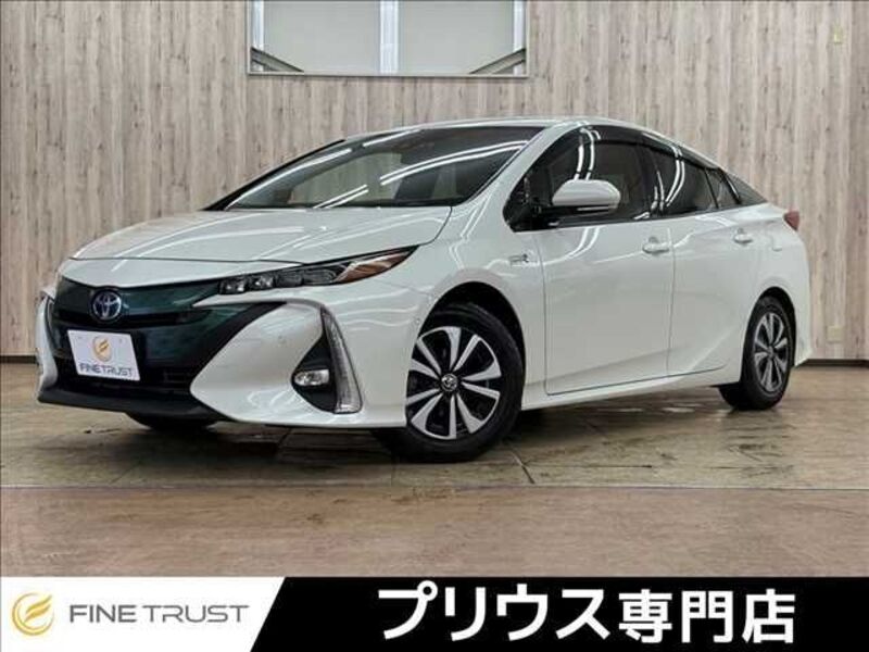 TOYOTA PRIUS PHV