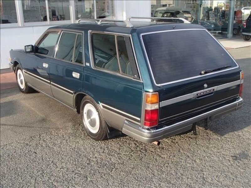 GLORIA WAGON