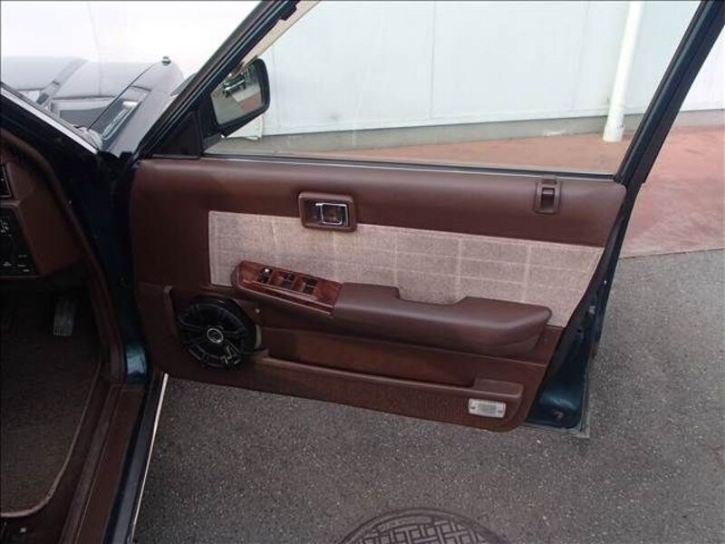 GLORIA WAGON