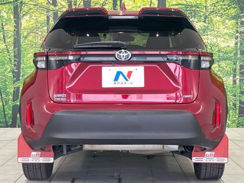 YARIS CROSS