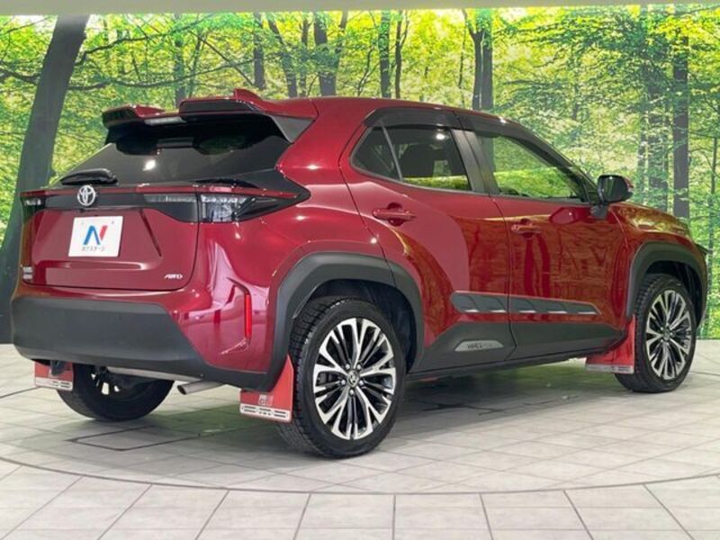 YARIS CROSS