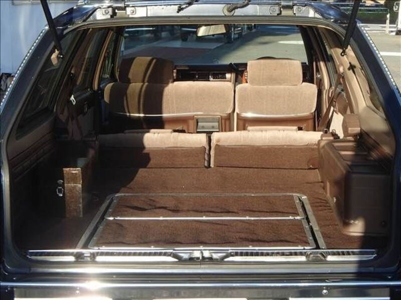 GLORIA WAGON