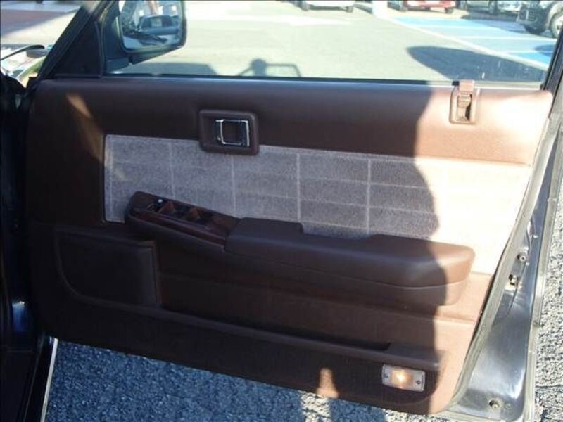 GLORIA WAGON