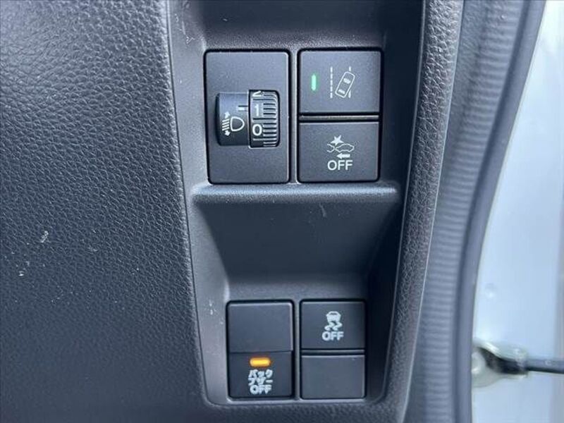 N-VAN