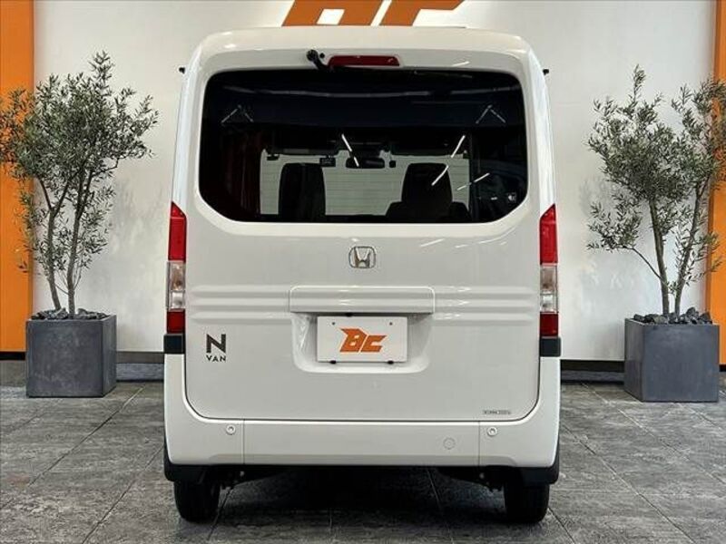 N-VAN