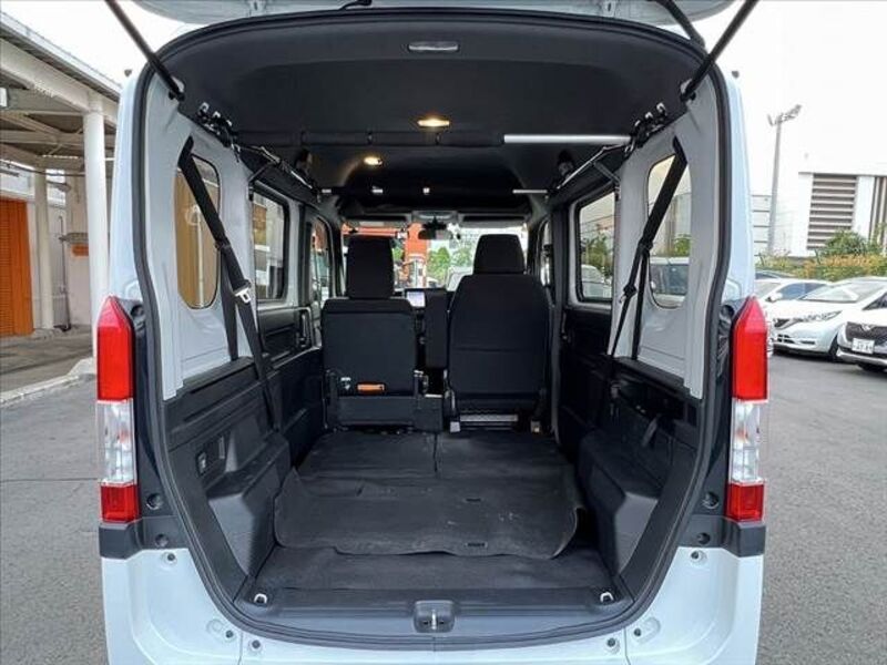 N-VAN