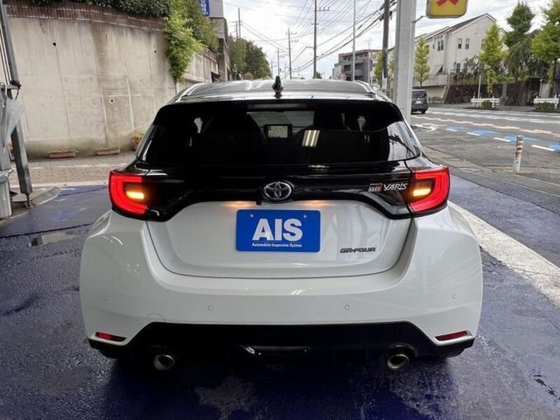 GR YARIS