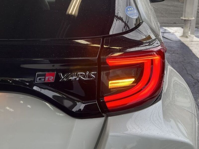 GR YARIS