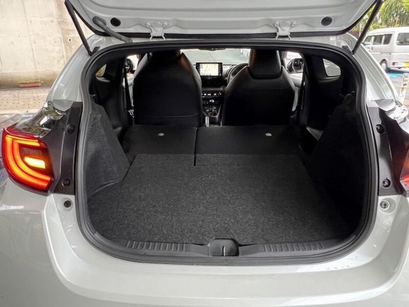 GR YARIS