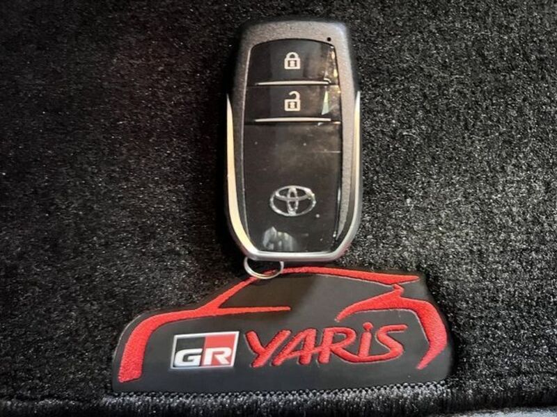 GR YARIS