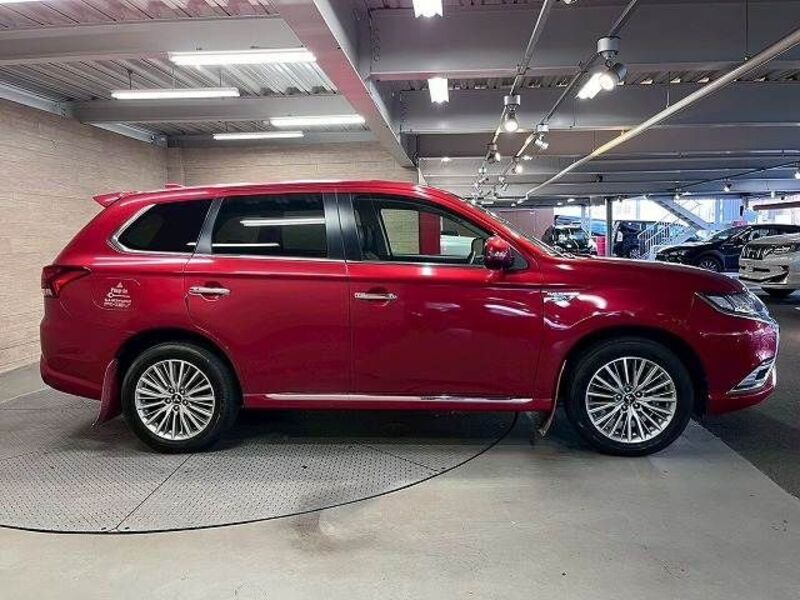 OUTLANDER PHEV