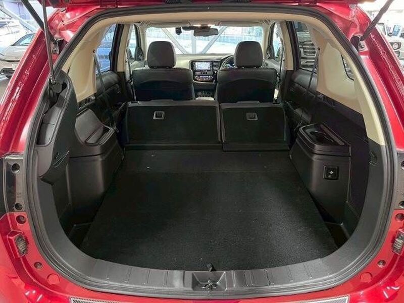 OUTLANDER PHEV