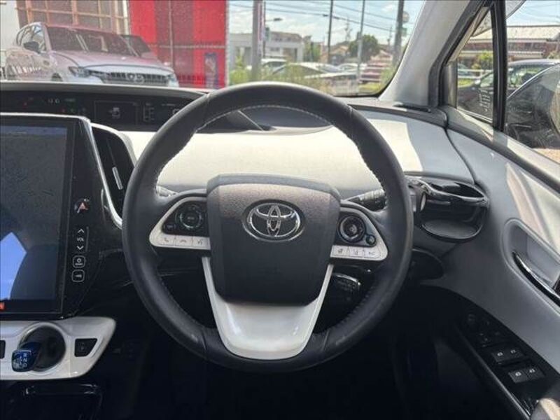 PRIUS PHV