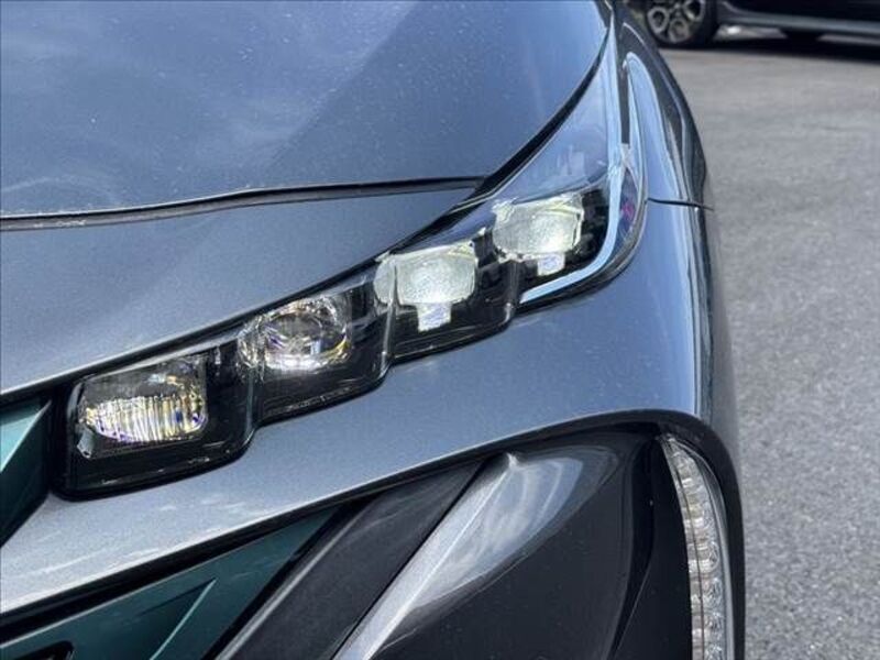PRIUS PHV
