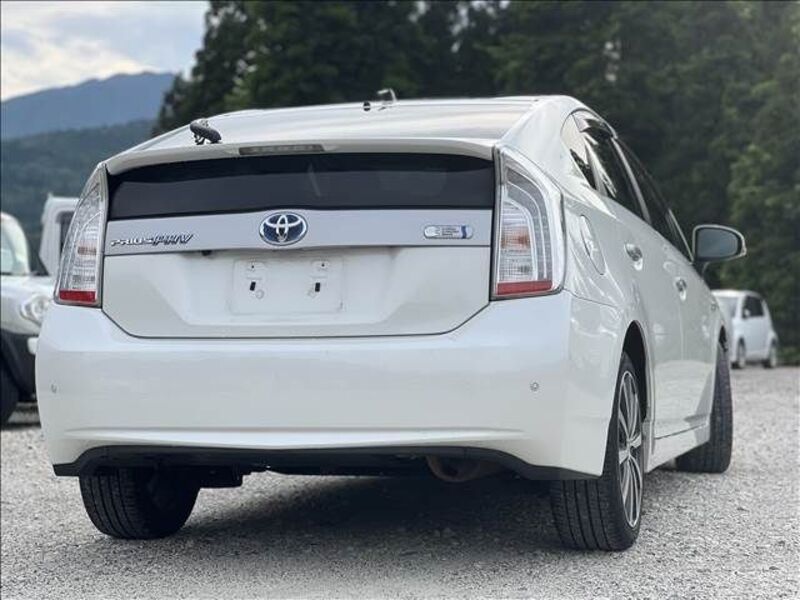 PRIUS PHV